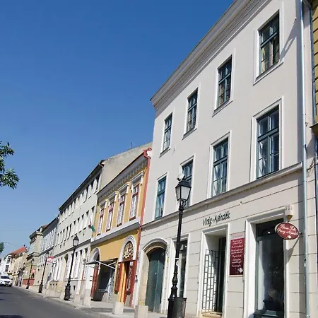 K57 Old Town Apartment
